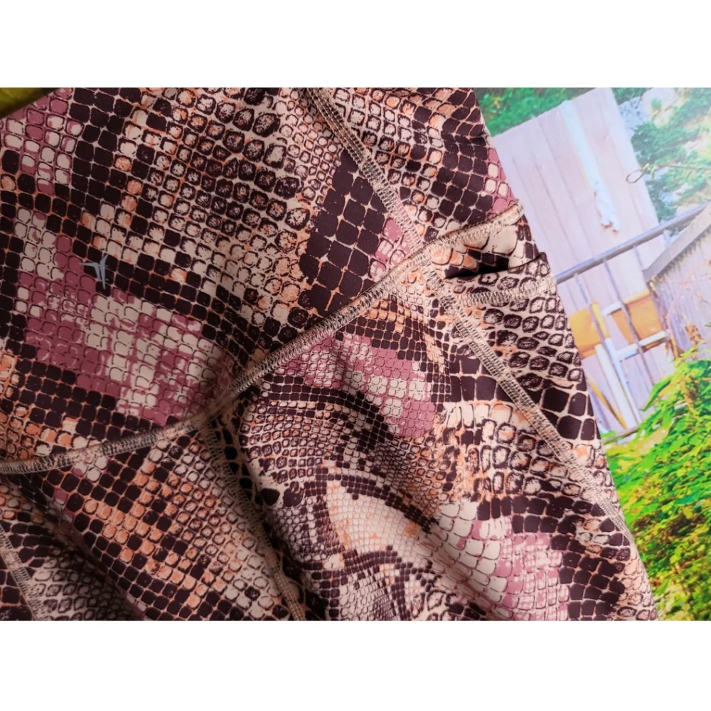 Old Navy - Active Wear Leggings - Snake Skin Print - Picture 6 of 6